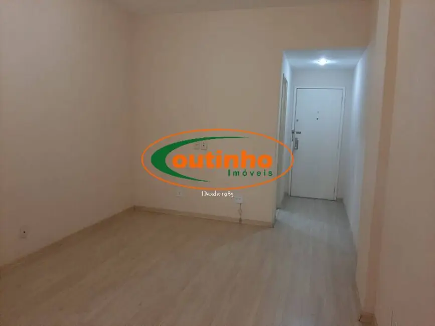 Apartamento com 3 quartos à venda, 87m2 em Tijuca, Rio De Janeiro - RJ - imagem 4 Foto 4 de Apartamento com 3 quartos à venda, 87m2 em Tijuca, Rio De Janeiro - RJ