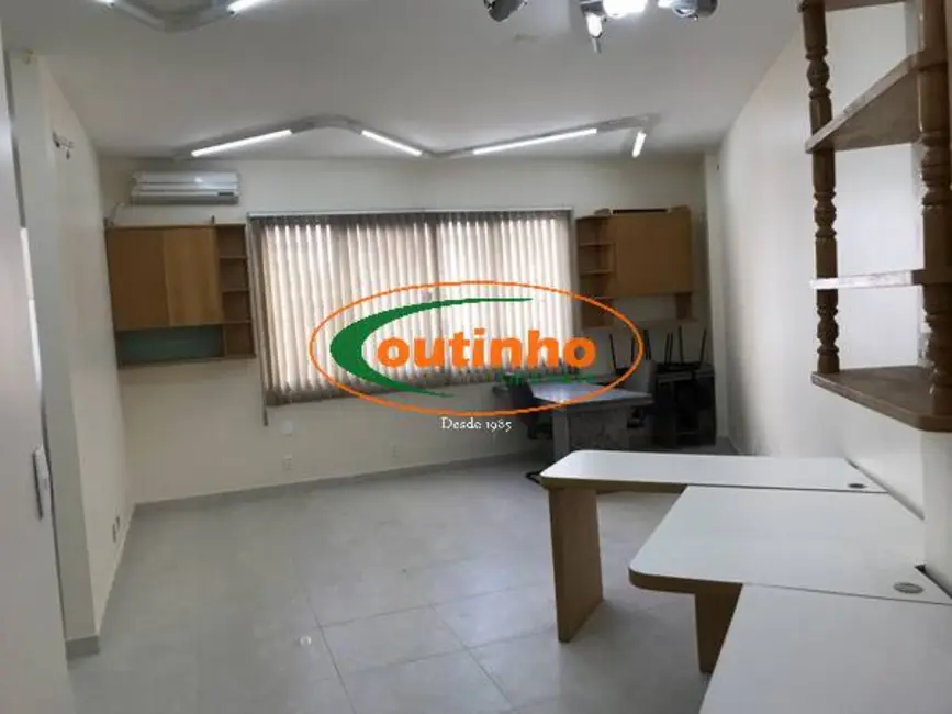 Sala Comercial à venda, 43m2 em Centro, Rio De Janeiro - RJ - imagem 4 Foto 4 de Sala Comercial à venda, 43m2 em Centro, Rio De Janeiro - RJ