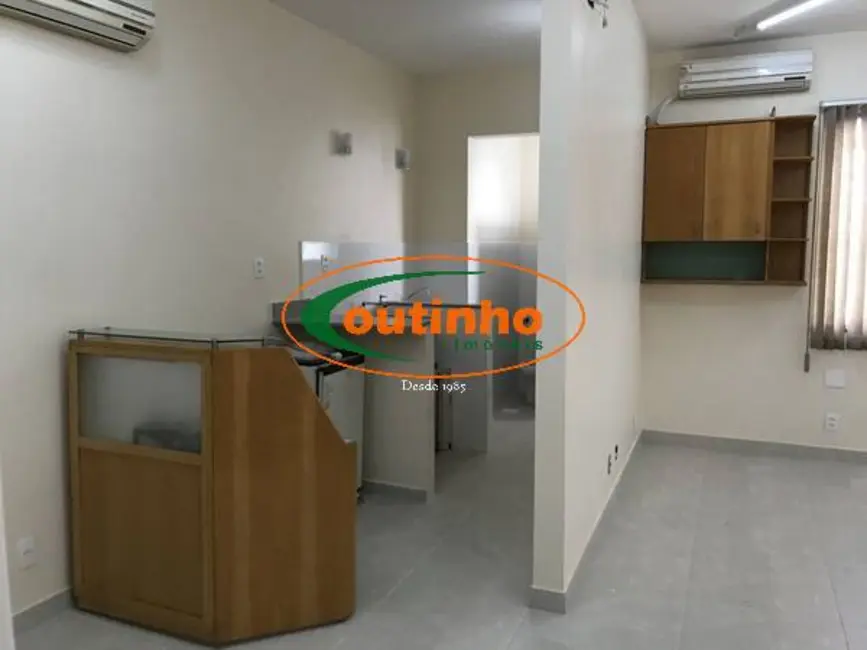 Sala Comercial à venda, 43m2 em Centro, Rio De Janeiro - RJ - imagem 9 Foto 9 de Sala Comercial à venda, 43m2 em Centro, Rio De Janeiro - RJ