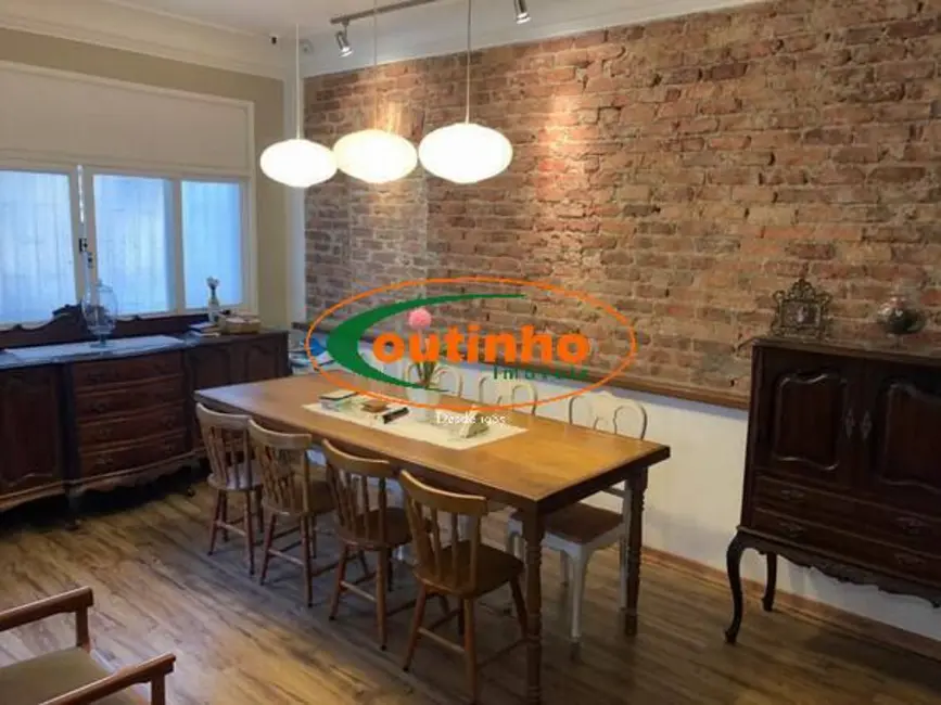 Foto 3 de Casa com 4 quartos à venda, 160m2 em Tijuca, Rio De Janeiro - RJ