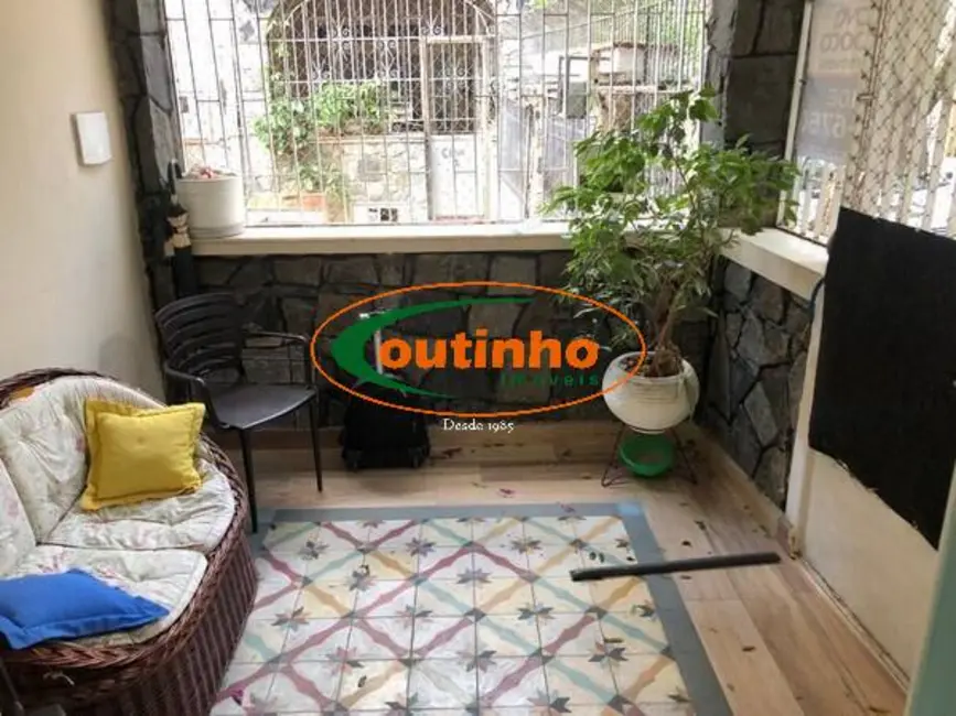 Foto 2 de Casa com 4 quartos à venda, 160m2 em Tijuca, Rio De Janeiro - RJ