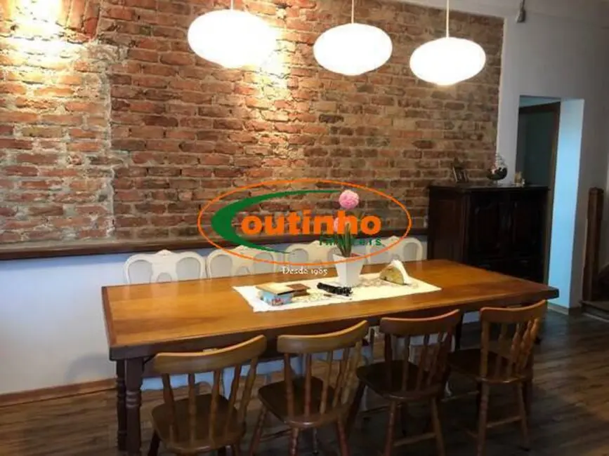 Casa com 4 quartos à venda, 160m2 em Tijuca, Rio De Janeiro - RJ - imagem 4 Foto 4 de Casa com 4 quartos à venda, 160m2 em Tijuca, Rio De Janeiro - RJ