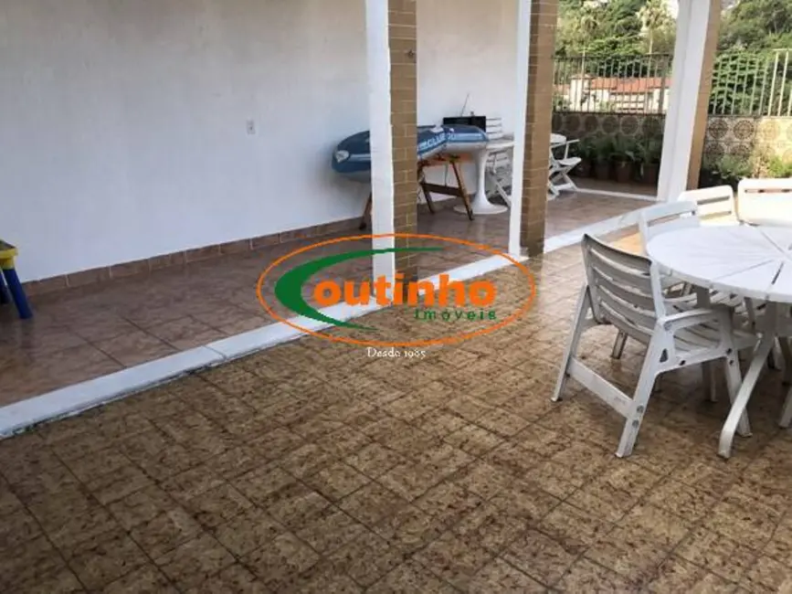 Cobertura com 4 quartos à venda, 200m2 em Tijuca, Rio De Janeiro - RJ - imagem 5 Foto 5 de Cobertura com 4 quartos à venda, 200m2 em Tijuca, Rio De Janeiro - RJ