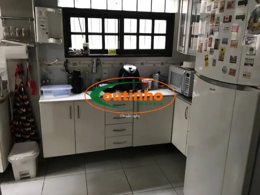 Casa com 4 quartos à venda, 201m2 em Tijuca, Rio De Janeiro - RJ - imagem 9 Foto 9 de Casa com 4 quartos à venda, 201m2 em Tijuca, Rio De Janeiro - RJ