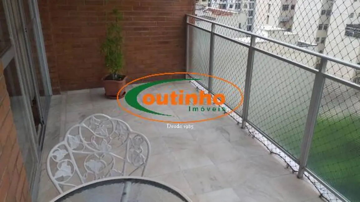 Apartamento com 4 quartos à venda, 156m2 em Tijuca, Rio De Janeiro - RJ - imagem 4 Foto 4 de Apartamento com 4 quartos à venda, 156m2 em Tijuca, Rio De Janeiro - RJ