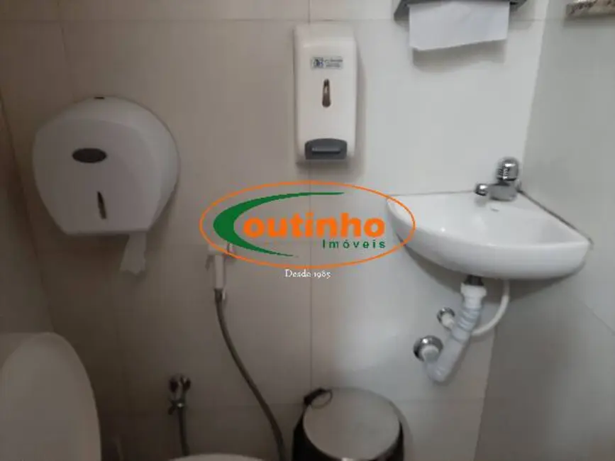 Sala Comercial à venda, 31m2 em Tijuca, Rio De Janeiro - RJ - imagem 4 Foto 4 de Sala Comercial à venda, 31m2 em Tijuca, Rio De Janeiro - RJ