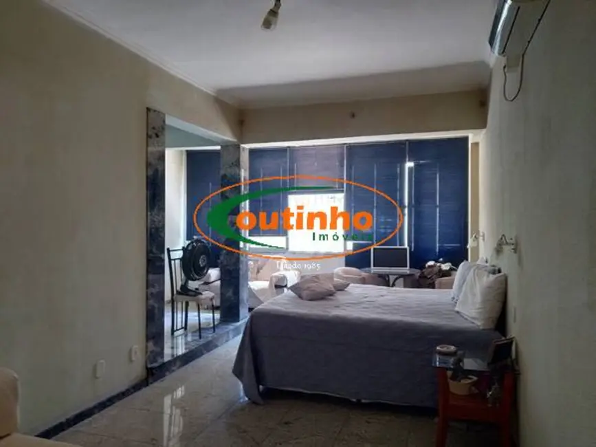 Foto 9 de Casa com 6 quartos à venda, 356m2 em Grajaú, Rio De Janeiro - RJ