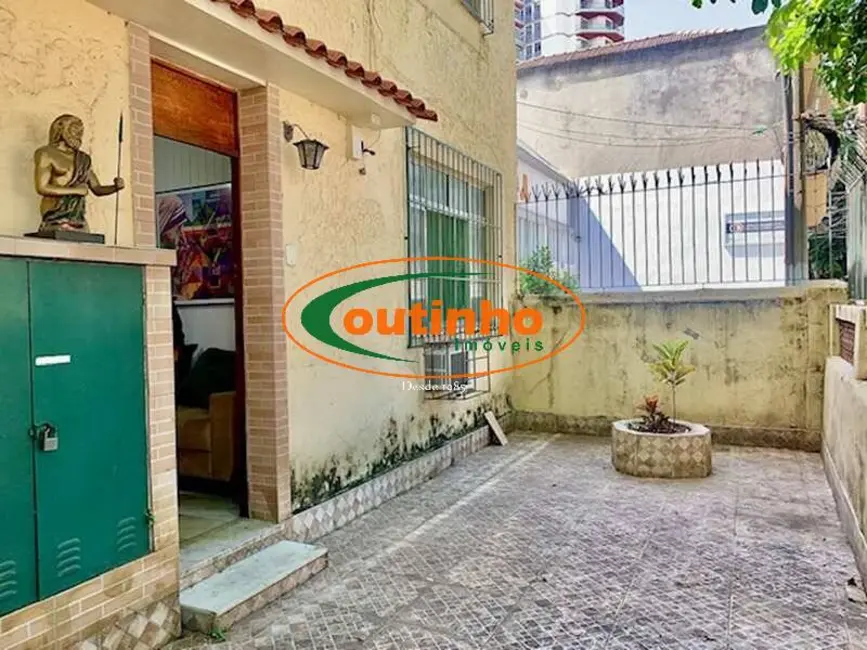 Foto 1 de Casa com 7 quartos à venda, 378m2 em Vila Isabel, Rio De Janeiro - RJ