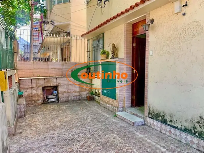 Foto 2 de Casa com 7 quartos à venda, 378m2 em Vila Isabel, Rio De Janeiro - RJ