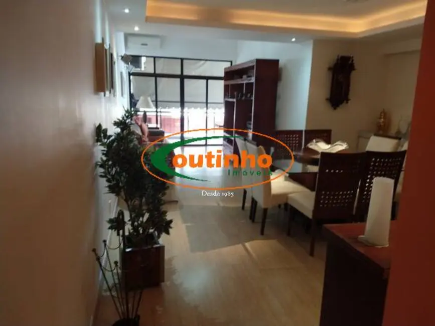 Foto 2 de Apartamento com 3 quartos à venda, 129m2 em Tijuca, Rio De Janeiro - RJ