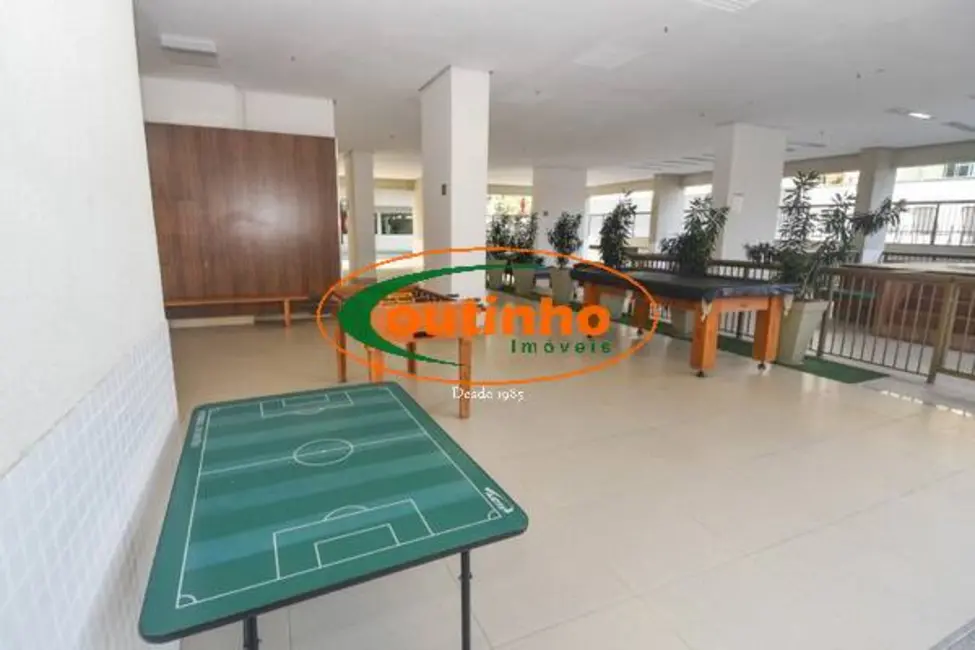 Apartamento com 3 quartos à venda, 180m2 em Tijuca, Rio De Janeiro - RJ - imagem 6 Foto 6 de Apartamento com 3 quartos à venda, 180m2 em Tijuca, Rio De Janeiro - RJ