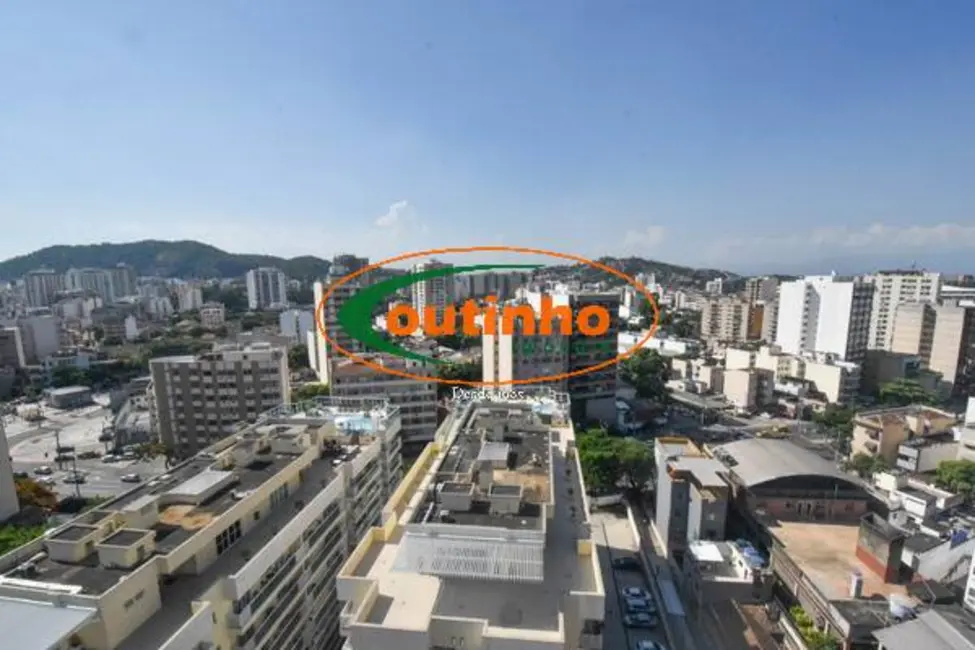 Apartamento com 3 quartos à venda, 180m2 em Tijuca, Rio De Janeiro - RJ - imagem 7 Foto 7 de Apartamento com 3 quartos à venda, 180m2 em Tijuca, Rio De Janeiro - RJ