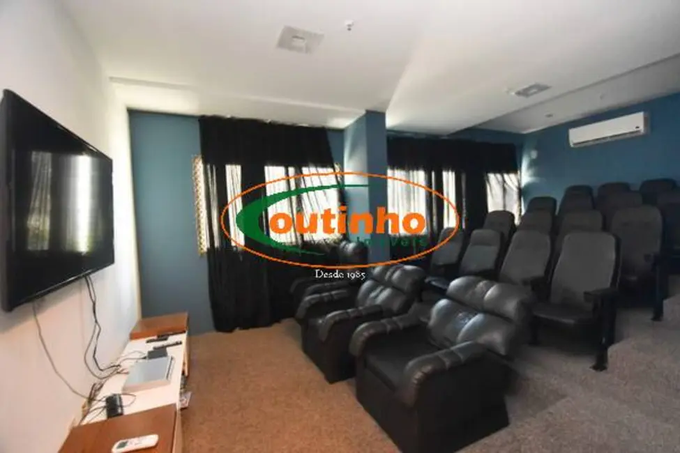 Apartamento com 3 quartos à venda, 180m2 em Tijuca, Rio De Janeiro - RJ - imagem 8 Foto 8 de Apartamento com 3 quartos à venda, 180m2 em Tijuca, Rio De Janeiro - RJ