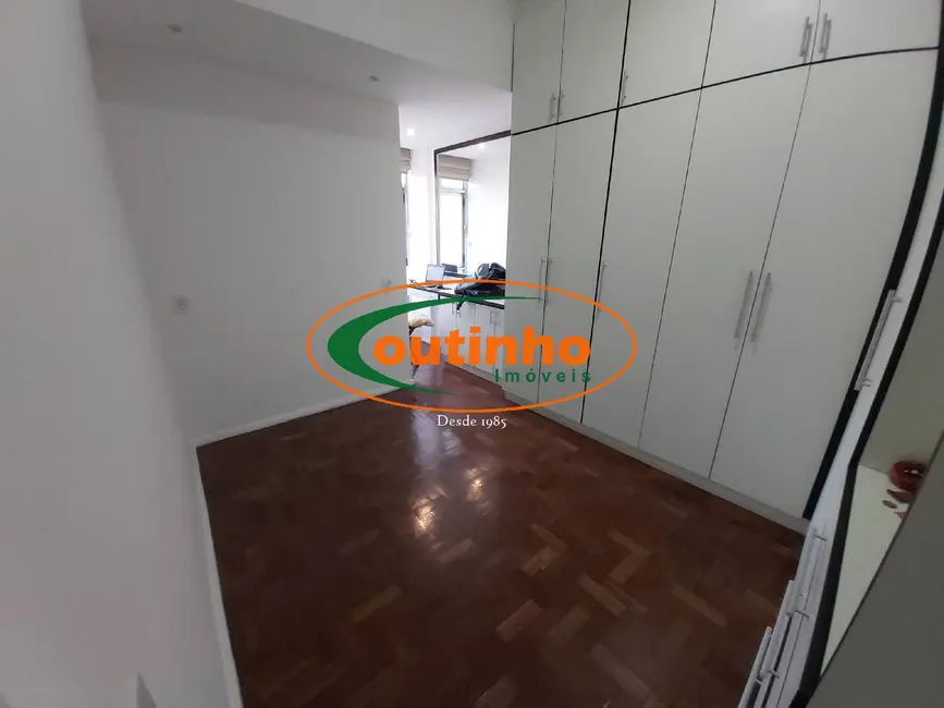 Foto 4 de Apartamento com 2 quartos à venda, 56m2 em Tijuca, Rio De Janeiro - RJ