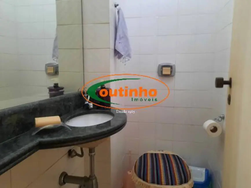 Apartamento com 3 quartos à venda, 126m2 em Tijuca, Rio De Janeiro - RJ - imagem 7 Foto 7 de Apartamento com 3 quartos à venda, 126m2 em Tijuca, Rio De Janeiro - RJ