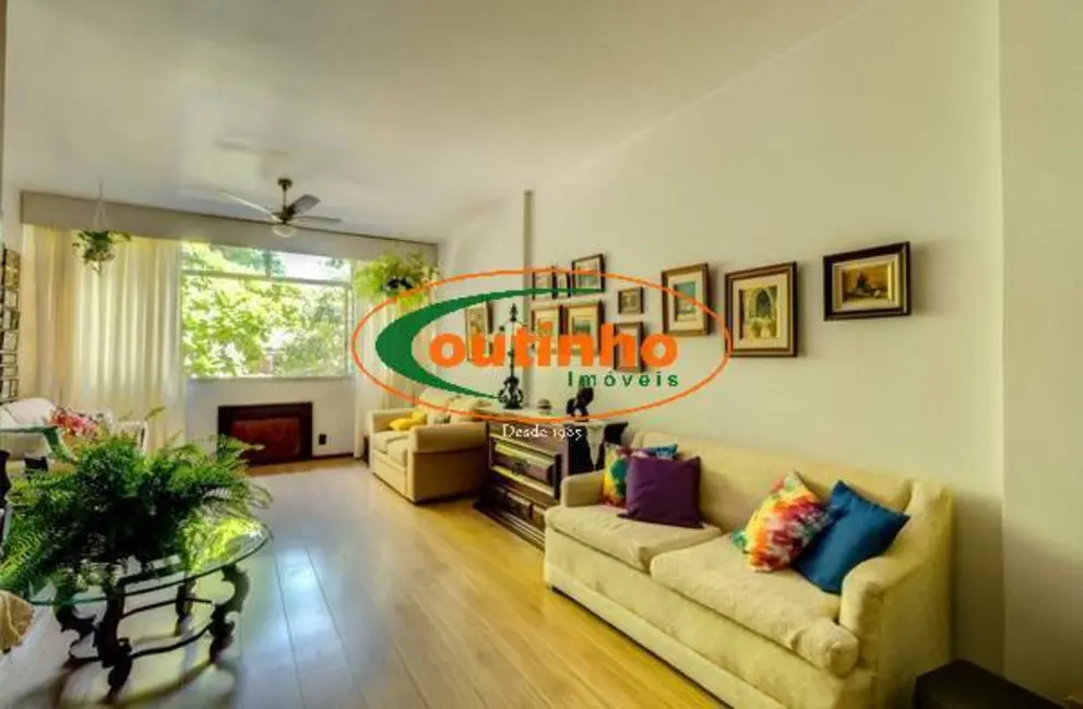 Foto 3 de Apartamento com 4 quartos à venda, 158m2 em Tijuca, Rio De Janeiro - RJ