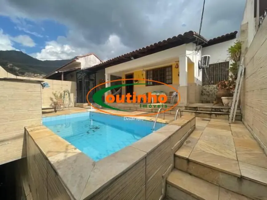 Foto 1 de Casa com 5 quartos à venda, 175m2 em Grajaú, Rio De Janeiro - RJ