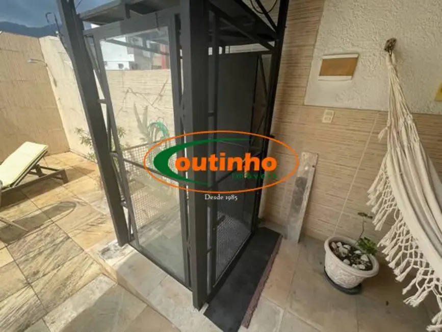 Casa com 5 quartos à venda, 175m2 em Grajaú, Rio De Janeiro - RJ - imagem 5 Foto 5 de Casa com 5 quartos à venda, 175m2 em Grajaú, Rio De Janeiro - RJ