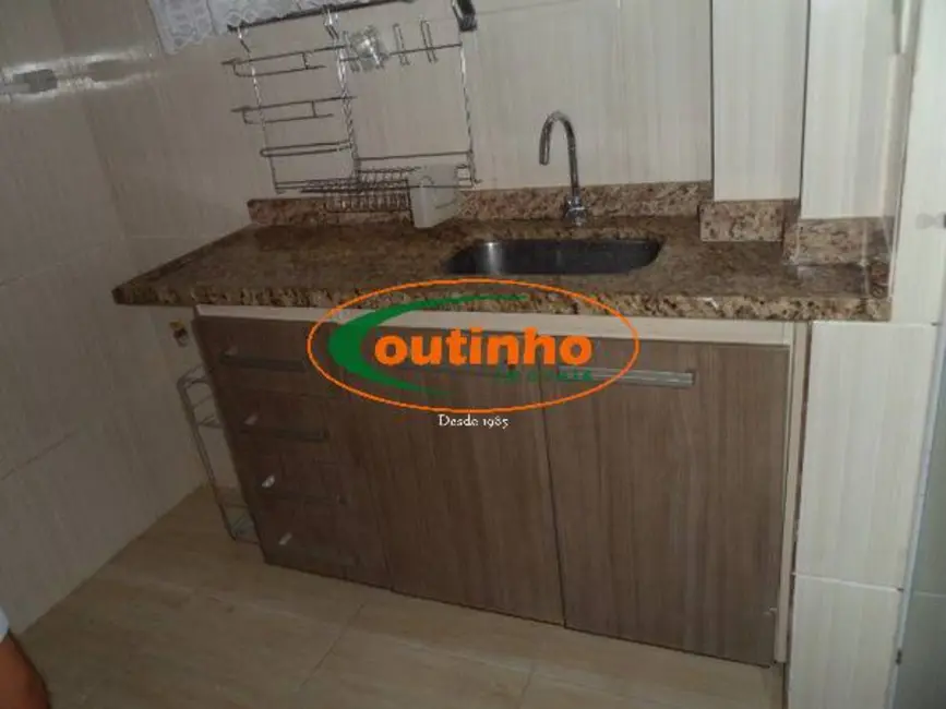 Foto 4 de Apartamento com 2 quartos à venda, 49m2 em Tijuca, Rio De Janeiro - RJ