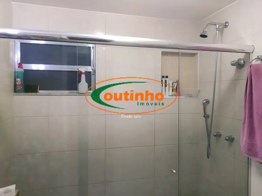Apartamento com 2 quartos à venda, 75m2 em Tijuca, Rio De Janeiro - RJ - imagem 8 Foto 8 de Apartamento com 2 quartos à venda, 75m2 em Tijuca, Rio De Janeiro - RJ
