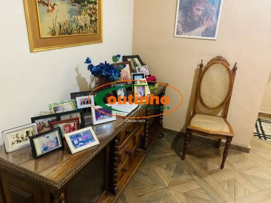 Foto 9 de Casa com 4 quartos à venda, 317m2 em Grajaú, Rio De Janeiro - RJ