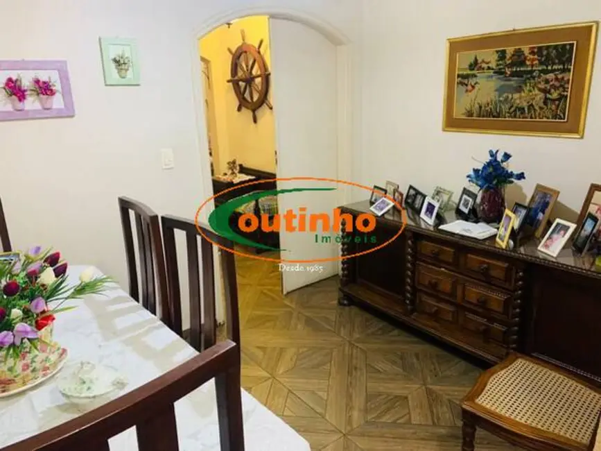 Foto 8 de Casa com 4 quartos à venda, 317m2 em Grajaú, Rio De Janeiro - RJ