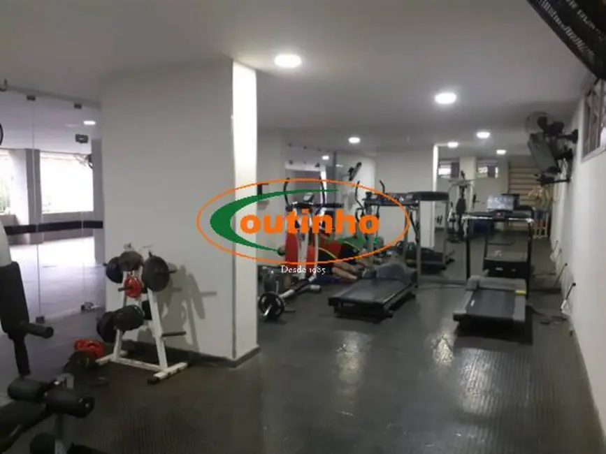 Apartamento com 2 quartos à venda, 76m2 em Maracanã, Rio De Janeiro - RJ - imagem 6 Foto 6 de Apartamento com 2 quartos à venda, 76m2 em Maracanã, Rio De Janeiro - RJ