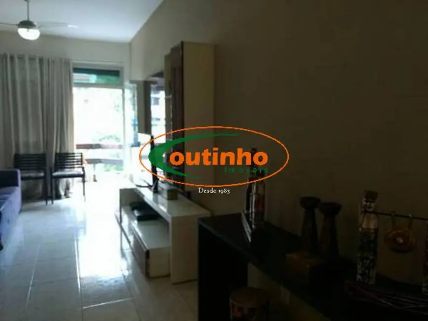 Foto 2 de Apartamento com 2 quartos à venda, 82m2 em Tijuca, Rio De Janeiro - RJ