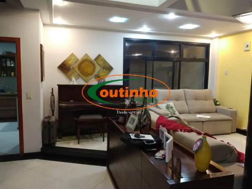 Casa com 4 quartos à venda, 265m2 em Vila Isabel, Rio De Janeiro - RJ - imagem 7 Foto 7 de Casa com 4 quartos à venda, 265m2 em Vila Isabel, Rio De Janeiro - RJ