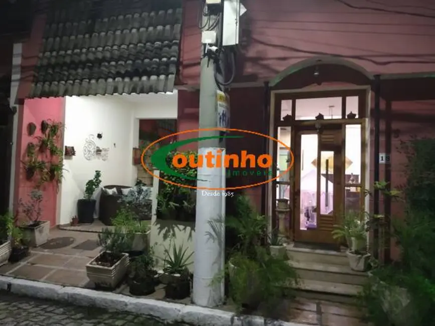 Casa com 4 quartos à venda, 265m2 em Vila Isabel, Rio De Janeiro - RJ - imagem 3 Foto 3 de Casa com 4 quartos à venda, 265m2 em Vila Isabel, Rio De Janeiro - RJ