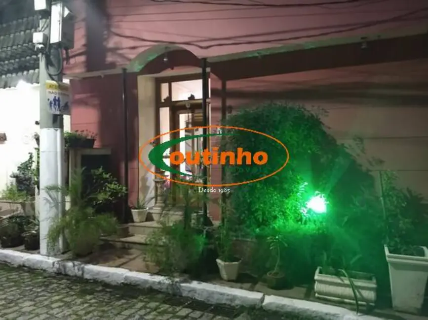 Casa com 4 quartos à venda, 265m2 em Vila Isabel, Rio De Janeiro - RJ - imagem 2 Foto 2 de Casa com 4 quartos à venda, 265m2 em Vila Isabel, Rio De Janeiro - RJ