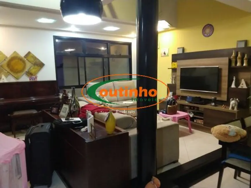 Casa com 4 quartos à venda, 265m2 em Vila Isabel, Rio De Janeiro - RJ - imagem 5 Foto 5 de Casa com 4 quartos à venda, 265m2 em Vila Isabel, Rio De Janeiro - RJ