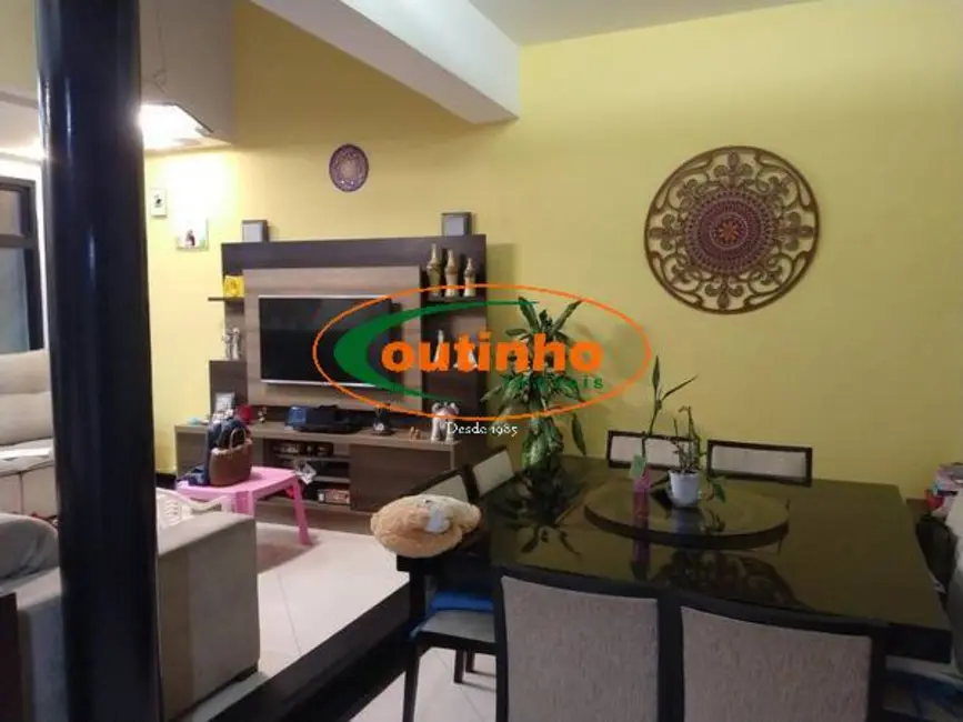 Casa com 4 quartos à venda, 265m2 em Vila Isabel, Rio De Janeiro - RJ - imagem 6 Foto 6 de Casa com 4 quartos à venda, 265m2 em Vila Isabel, Rio De Janeiro - RJ