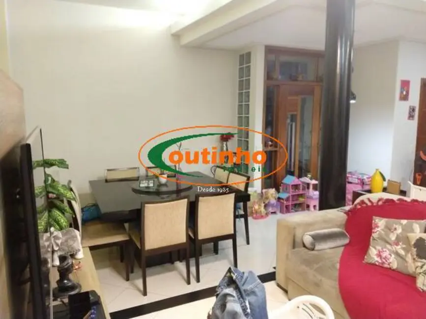 Casa com 4 quartos à venda, 265m2 em Vila Isabel, Rio De Janeiro - RJ - imagem 8 Foto 8 de Casa com 4 quartos à venda, 265m2 em Vila Isabel, Rio De Janeiro - RJ