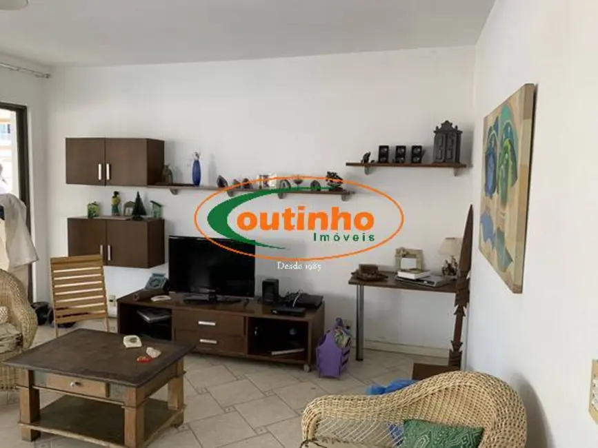 Foto 3 de Casa com 10 quartos à venda, 400m2 em Vila Isabel, Rio De Janeiro - RJ