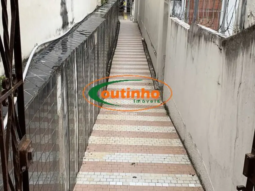 Casa com 5 quartos à venda, 200m2 em Vila Isabel, Rio De Janeiro - RJ - imagem 5 Foto 5 de Casa com 5 quartos à venda, 200m2 em Vila Isabel, Rio De Janeiro - RJ