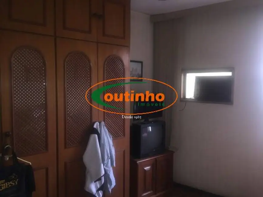 Apartamento com 2 quartos à venda, 95m2 em Tijuca, Rio De Janeiro - RJ - imagem 6 Foto 6 de Apartamento com 2 quartos à venda, 95m2 em Tijuca, Rio De Janeiro - RJ