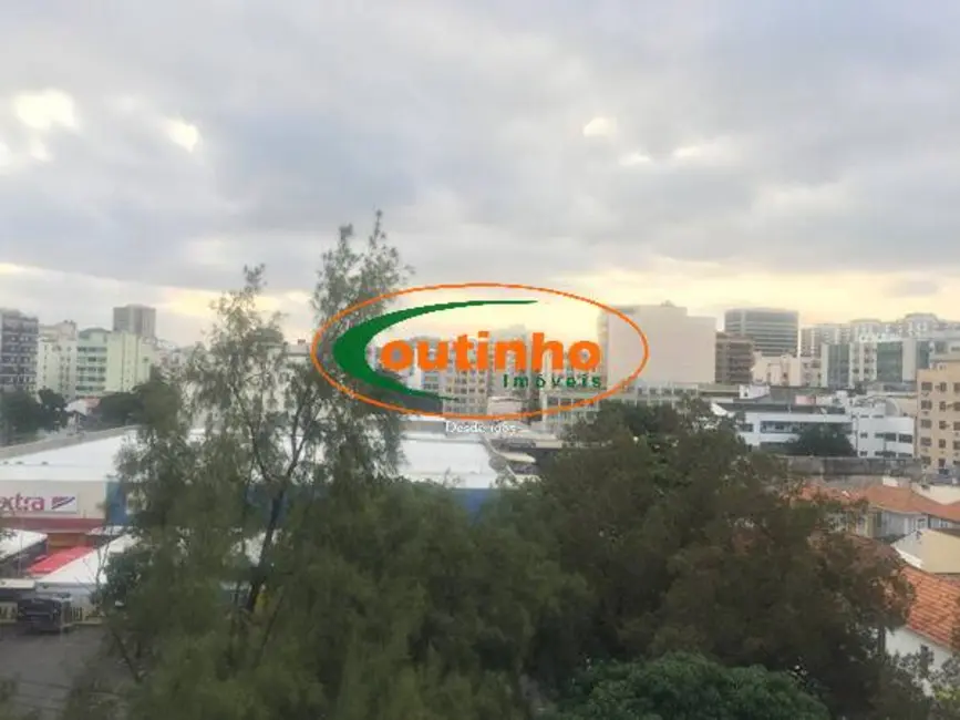 Apartamento com 2 quartos à venda, 95m2 em Tijuca, Rio De Janeiro - RJ - imagem 3 Foto 3 de Apartamento com 2 quartos à venda, 95m2 em Tijuca, Rio De Janeiro - RJ