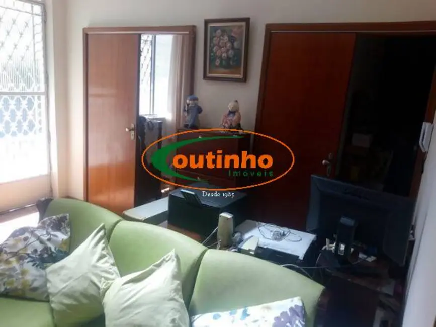 Foto 2 de Casa com 3 quartos à venda, 200m2 em Vila Isabel, Rio De Janeiro - RJ