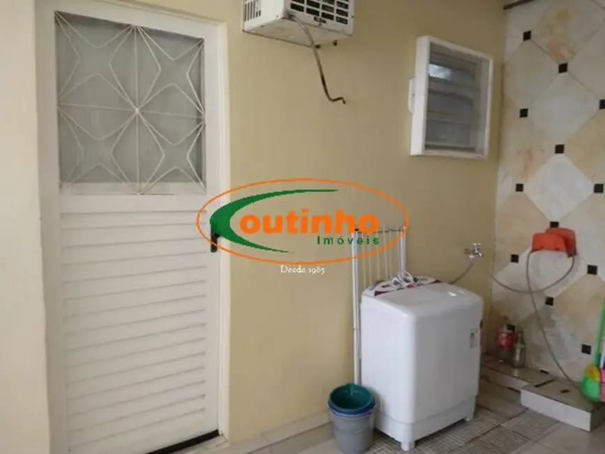 Casa com 4 quartos à venda, 195m2 em Vila Isabel, Rio De Janeiro - RJ - imagem 5 Foto 5 de Casa com 4 quartos à venda, 195m2 em Vila Isabel, Rio De Janeiro - RJ