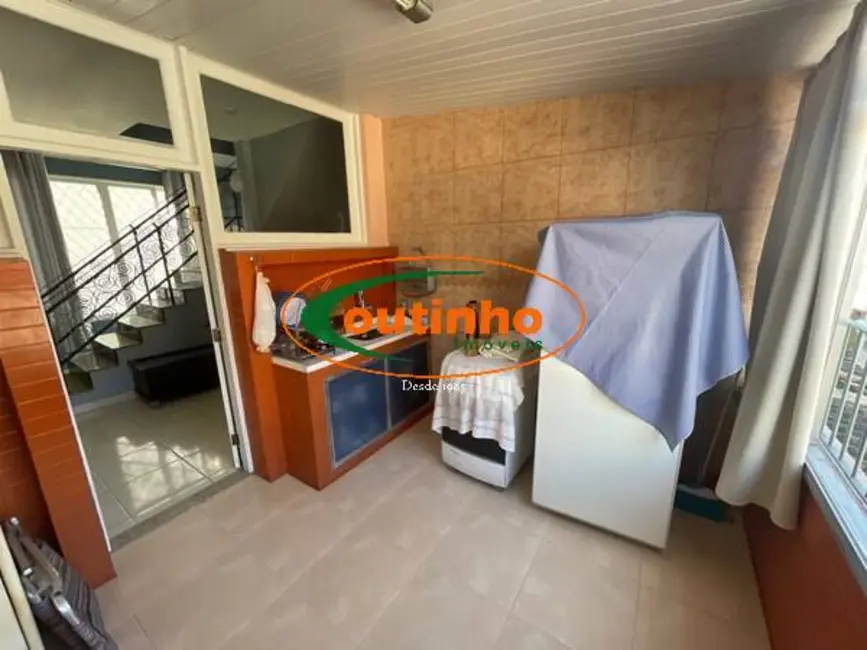 Casa com 5 quartos à venda, 257m2 em Tijuca, Rio De Janeiro - RJ - imagem 9 Foto 9 de Casa com 5 quartos à venda, 257m2 em Tijuca, Rio De Janeiro - RJ