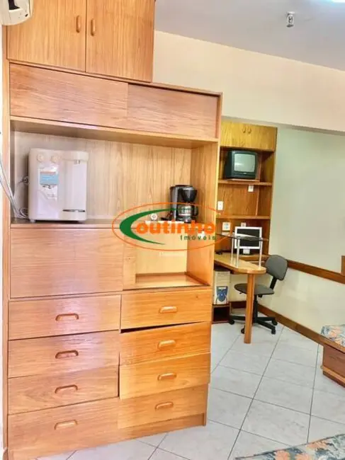 Sala Comercial à venda, 25m2 em Tijuca, Rio De Janeiro - RJ - imagem 4 Foto 4 de Sala Comercial à venda, 25m2 em Tijuca, Rio De Janeiro - RJ