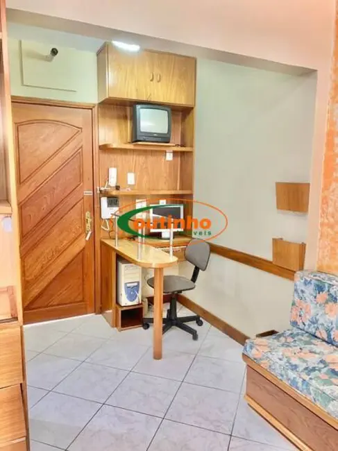 Sala Comercial à venda, 25m2 em Tijuca, Rio De Janeiro - RJ - imagem 3 Foto 3 de Sala Comercial à venda, 25m2 em Tijuca, Rio De Janeiro - RJ