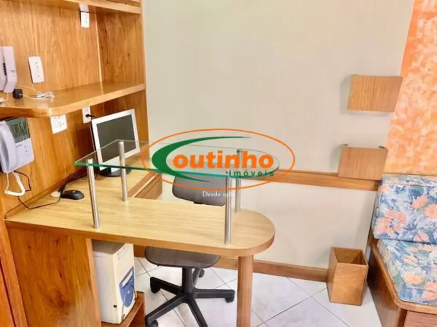 Sala Comercial à venda, 25m2 em Tijuca, Rio De Janeiro - RJ - imagem 5 Foto 5 de Sala Comercial à venda, 25m2 em Tijuca, Rio De Janeiro - RJ