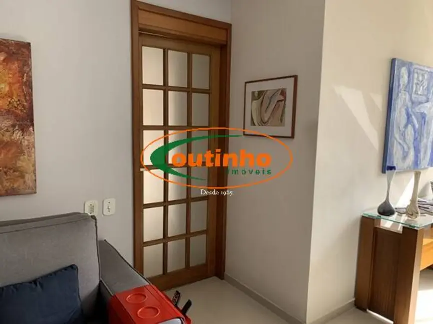 Apartamento com 3 quartos à venda, 97m2 em Tijuca, Rio De Janeiro - RJ - imagem 6 Foto 6 de Apartamento com 3 quartos à venda, 97m2 em Tijuca, Rio De Janeiro - RJ
