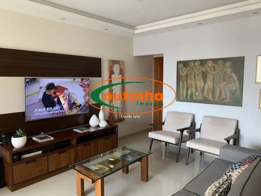 Apartamento com 3 quartos à venda, 97m2 em Tijuca, Rio De Janeiro - RJ - imagem 3 Foto 3 de Apartamento com 3 quartos à venda, 97m2 em Tijuca, Rio De Janeiro - RJ