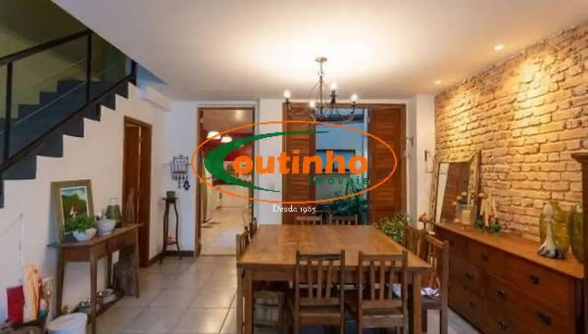 Foto 2 de Apartamento com 4 quartos à venda, 200m2 em Tijuca, Rio De Janeiro - RJ