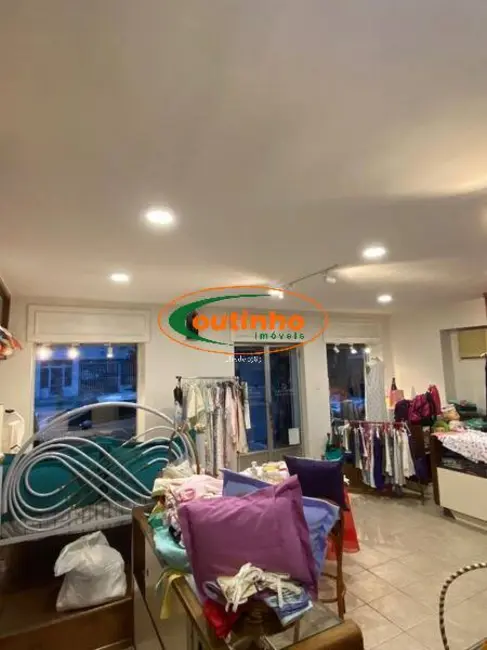 Sala Comercial à venda, 240m2 em Tijuca, Rio De Janeiro - RJ - imagem 4 Foto 4 de Sala Comercial à venda, 240m2 em Tijuca, Rio De Janeiro - RJ