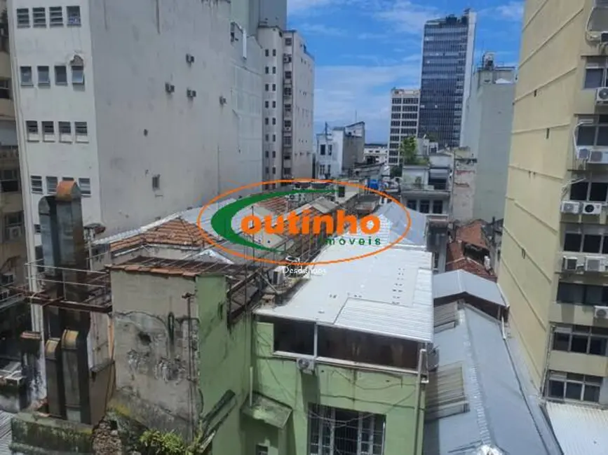 Sala Comercial à venda, 30m2 em Centro, Rio De Janeiro - RJ - imagem 4 Foto 4 de Sala Comercial à venda, 30m2 em Centro, Rio De Janeiro - RJ