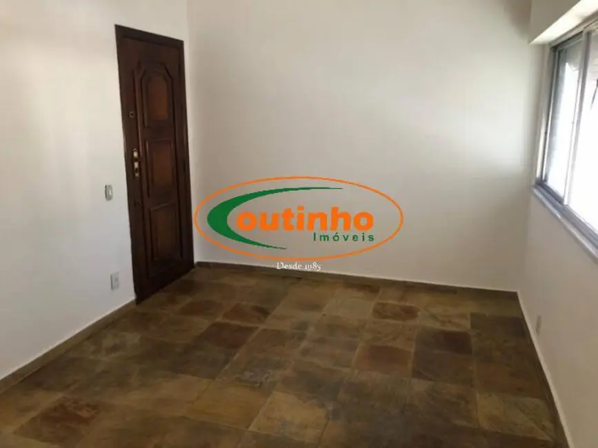 Foto 2 de Apartamento com 2 quartos à venda, 75m2 em Tijuca, Rio De Janeiro - RJ